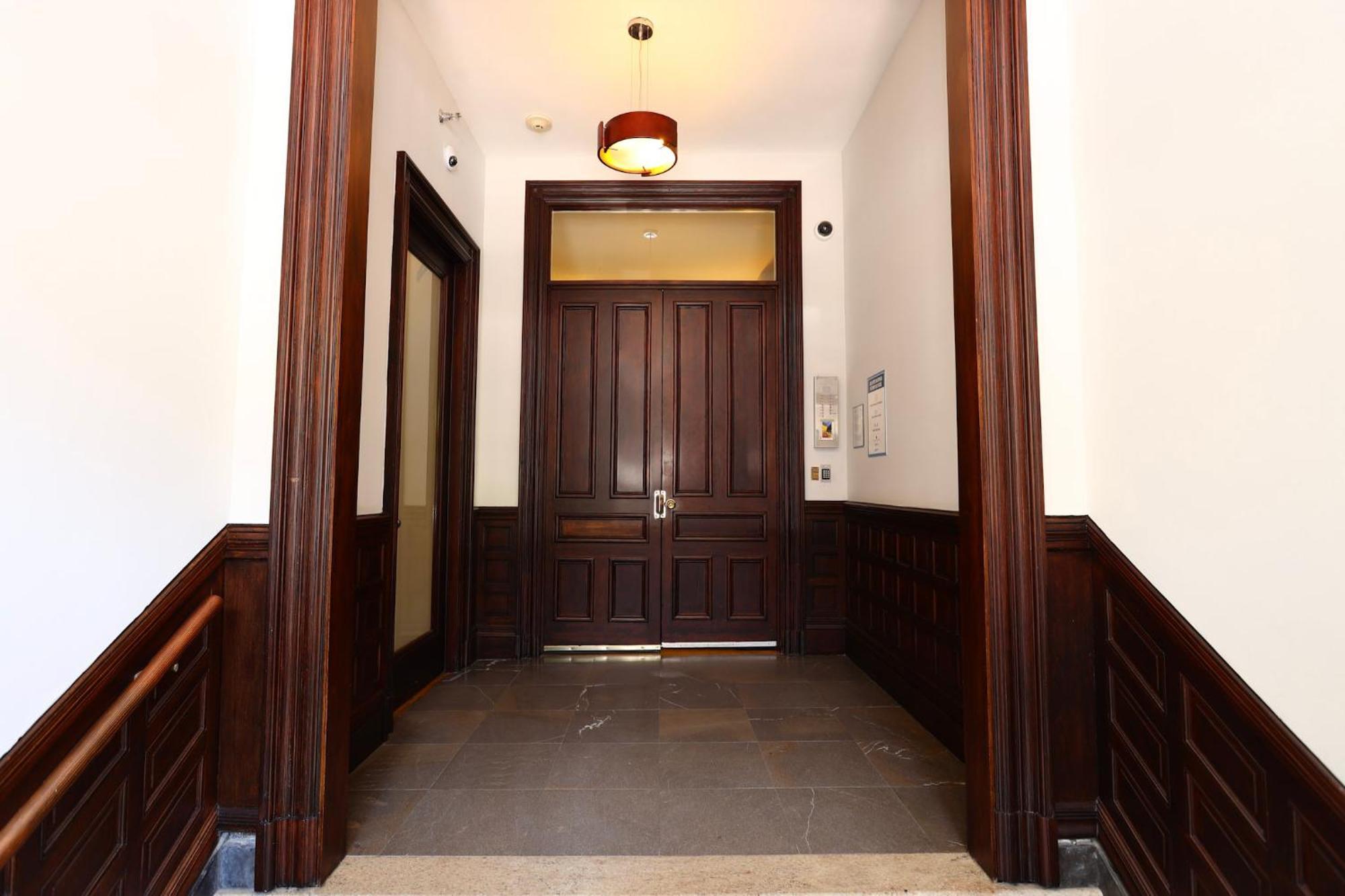 Large Stylish Newbury Street Studio W/ Kitchen บอสตัน ภายนอก รูปภาพ